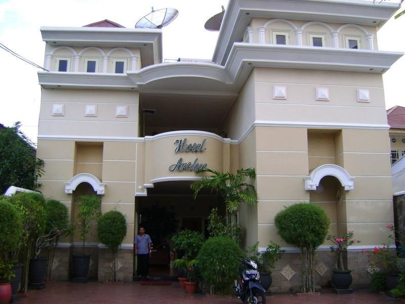 Archie Hotel Ternate Island Екстериор снимка