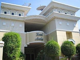 Archie Hotel Ternate Island Екстериор снимка